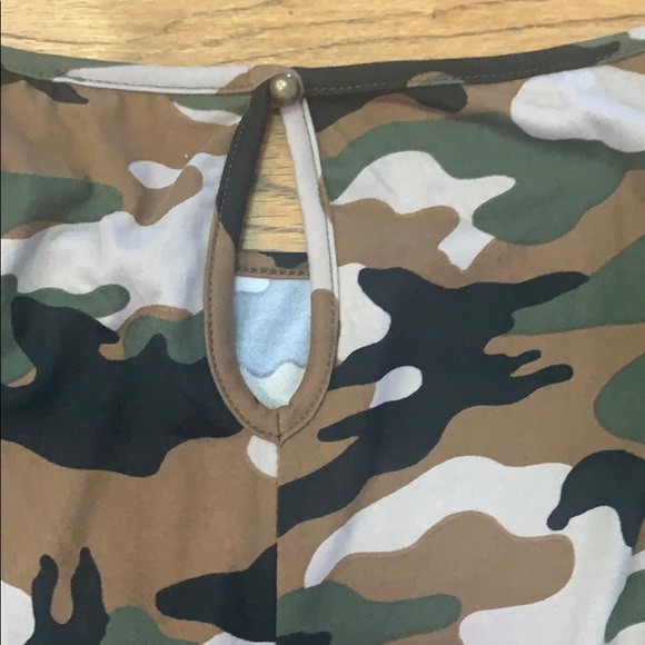 Entro Boho Camo Romper - Picture 6 of 6